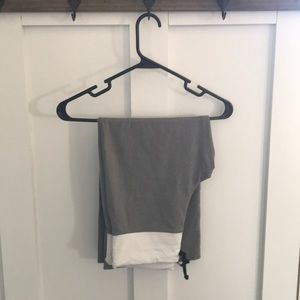 Lululemon wide leg cropped workout pants